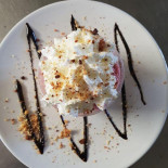 Aux Delices De Mia food