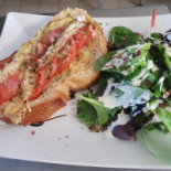 Aux Delices De Mia food