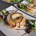 Aux Delices De Mia food