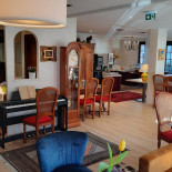 Hostellerie Saint-florent Dentro