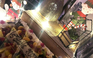 Le Sainte Cécile inside