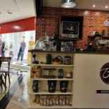 La Table D'amélie Dentro