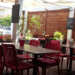 Bistrot De La Plage inside