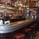 Le Cochon à L'Oreille Dentro