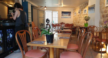 VINGT VINS D'ART Inside