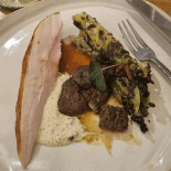 Auberge Nicolas Flamel food