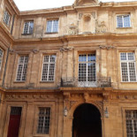 Madeleines De Christophe outside