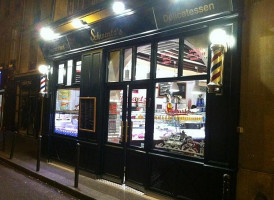 Schwartz's Deli Dentro