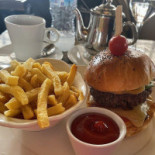 Le Flore en l'Ile food