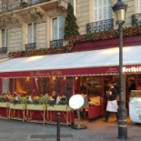 Le Flore en l'Ile outside