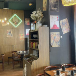 La Cantine Coreenne Dentro