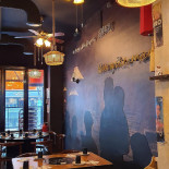 La Cantine Coreenne Dentro