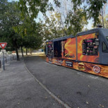 Ô Bon Kebab outside