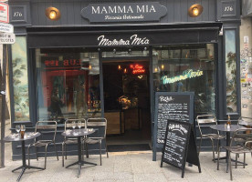 Mamma Mia Exterior