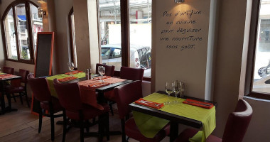 L'Orange Verte inside