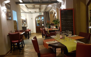 L'Orange Verte inside