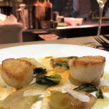 Signature By Pierre Sang Nourriture