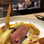 Signature By Pierre Sang Nourriture