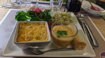 LA TABLE DES JEANNES Nourriture