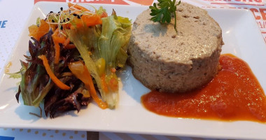 LA TABLE DES JEANNES Nourriture