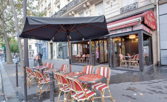 Tabac Du Temple outside
