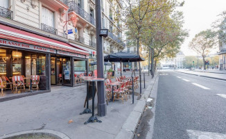 Tabac Du Temple outside