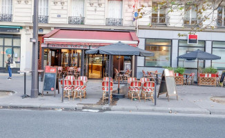 Tabac Du Temple outside