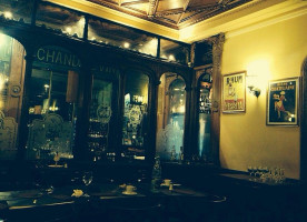 L'Arbre a Cannelle Dentro