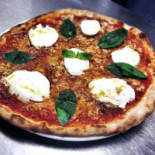 Pizza di Gio food