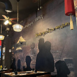 La Cantine Coreenne Dentro