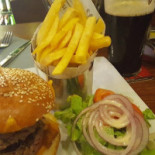 Clichy's Tavern food