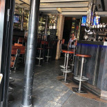 Clichy's Tavern outside