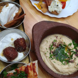 Tintamarre Saveurs Levantines Nourriture