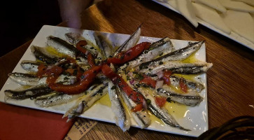 Le Petit Cervantes food