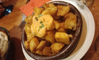 Le Petit Cervantes food