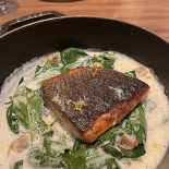 Les Cocottes Arc de Triomphe Comida