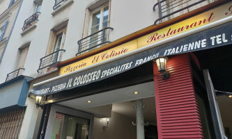 Il colosseo Exterior