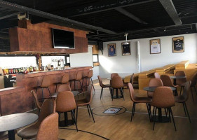 Time Is Time Extérieur