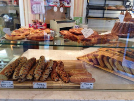 Au Duc de la Chapelle food