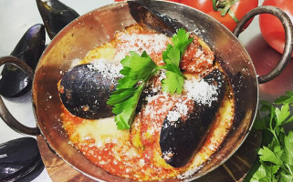 Le Talon Caché food