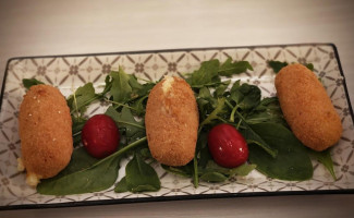 Le Talon Caché food