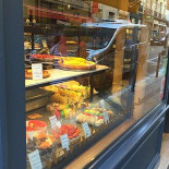 Un jour sans faim by Louvard Esterno