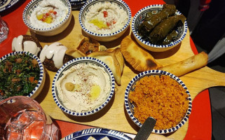 Les Delices De Crete food