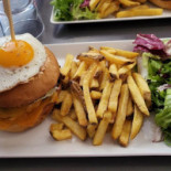 A 2 Pas Du Marché Comida