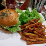 A 2 Pas Du Marché Comida