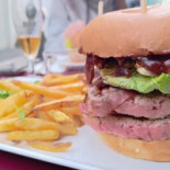 A 2 Pas Du Marché Comida