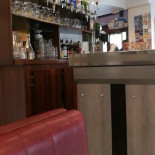 Café De La Place À l'intérieur