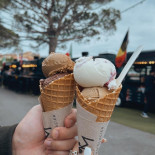 Glaces Moustache Saint Tropez Artisan Glacier Boisson