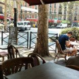 Café De La Place outside