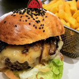 Les Deux Soeurs Nourriture